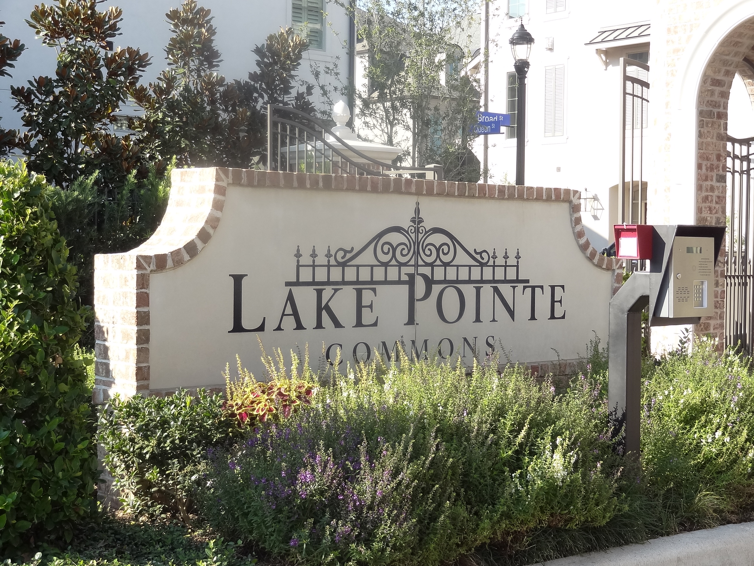Lake Pointe